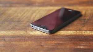 Mobile devices and cloud storage to protect the environment: an alternative business model that could benefit everybody.